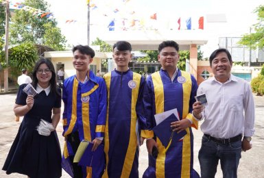 VÂN KHÁNH GROUP THAM DỰ LỄ TỐT NGHIỆP TRƯỜNG TRUNG CẤP CAI LẬY – CHUNG TAY PHÁT TRIỂN NGUỒN NHÂN LỰC CHẤT LƯỢNG