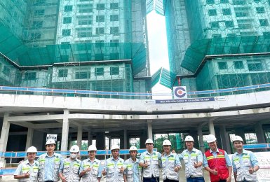 LỄ CẤT NÓC DỰ ÁN ESSENSIA SKY : DẤU MỐC QUAN TRỌNG TRÊN CON ĐƯỜNG KIẾN TẠO TỔ ẤM 