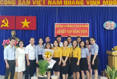 Lễ kết nạp Đảng viên mới và trao Quyết định công nhận Đảng viên chính thức 24/02/2021
